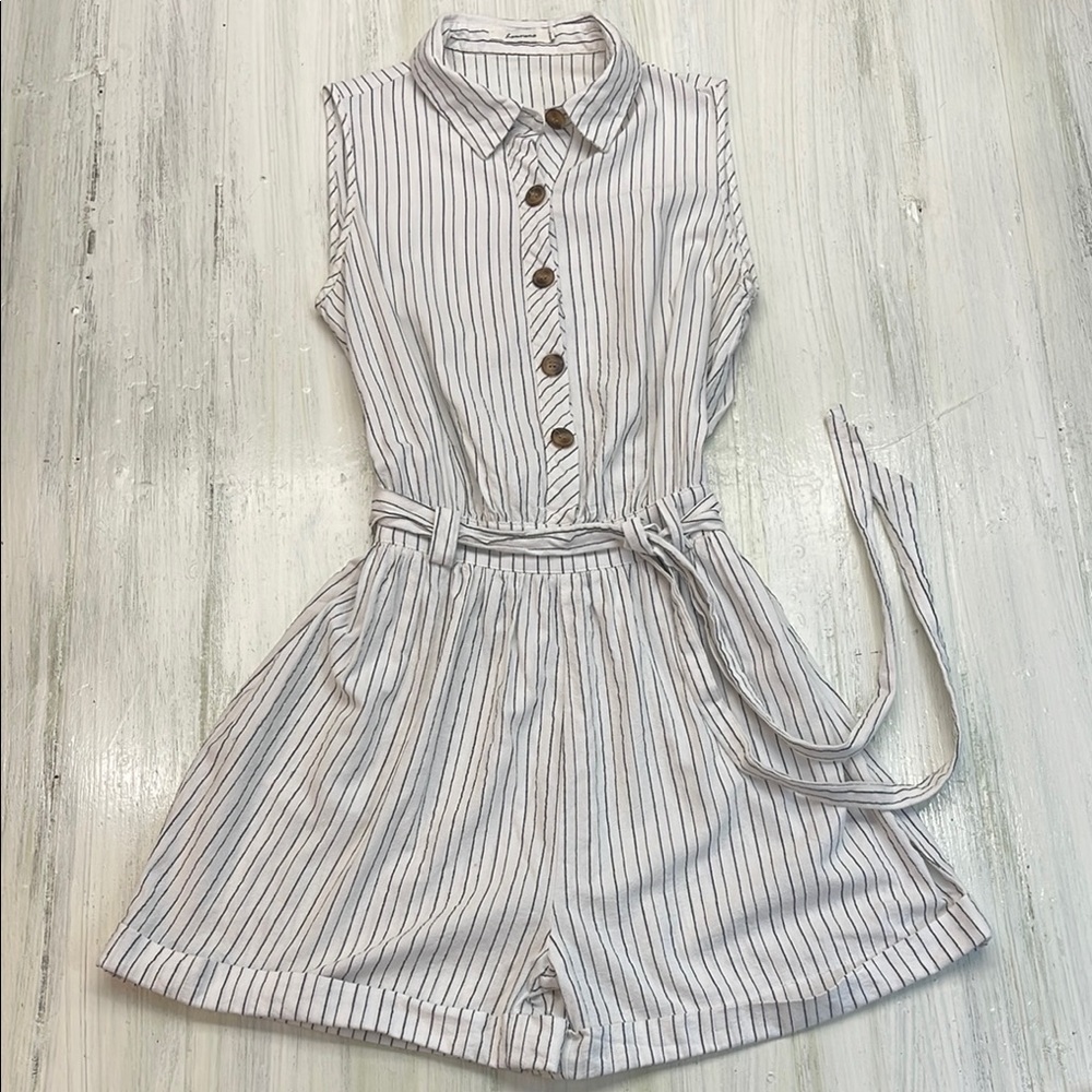 ✨ La Morena Striped Sleeveless Button-Up Romper Sz S ✨